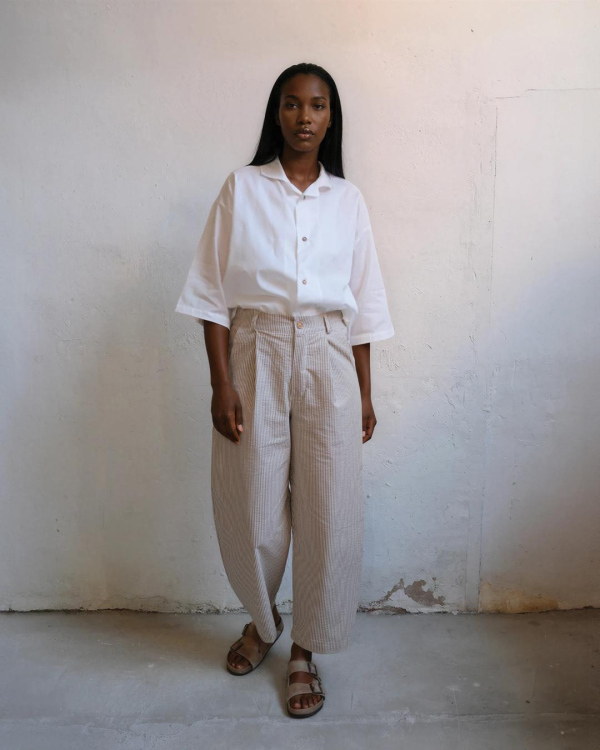 seersucker pants in ecru and caramel